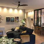 Boutique Caravan Cinema 4*