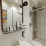 Boutique Caravan Cinema 4*