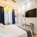 Guest house Boutique Caravan Cinema 4*