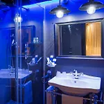 Boutique Caravan Cinema Guest house Bilbao