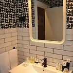Pensjonat Boutique Caravan Cinema 4*