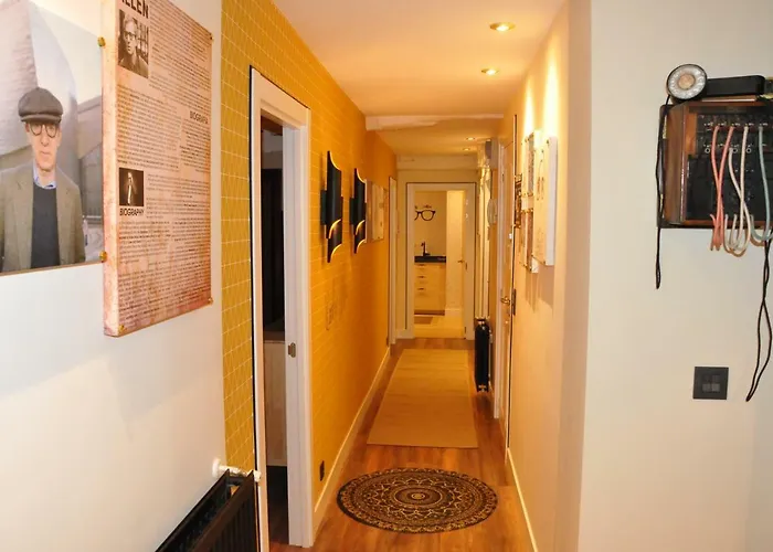 Boutique Caravan Cinema Pensión Bilbao