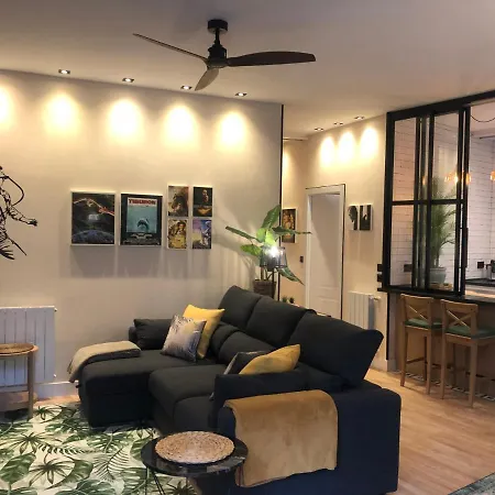 Boutique Caravan Cinema 2*