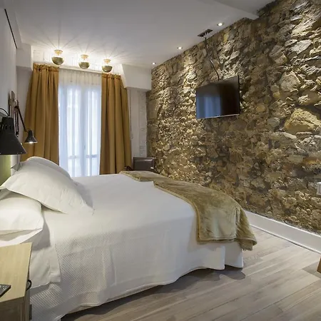 Boutique Caravan Cinema Guest house