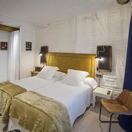Boutique Caravan Cinema בילבאו