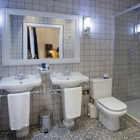 Boutique Caravan Cinema Guest house Bilbao