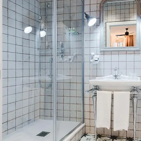 Guest house Boutique Caravan Cinema Bilbao