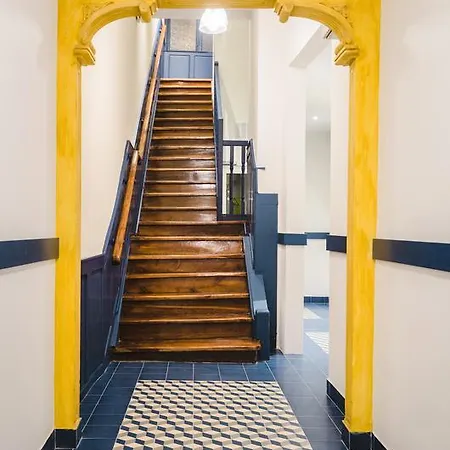 Boutique Caravan Cinema Guest house Bilbao