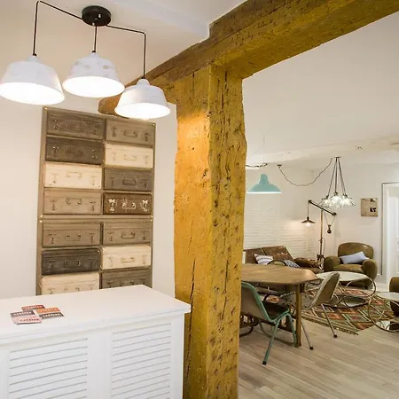 精品大篷车电影院旅馆 4* 毕尔巴鄂