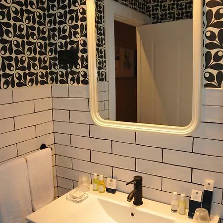 Penzion Boutique Caravan Cinema 4*